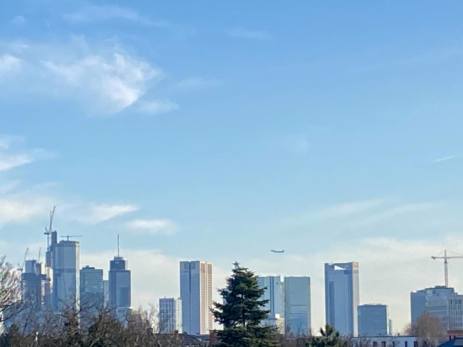 Schoenes Erwachen Im Frankfurter Penthouse Frankfurt am Main Exterior foto